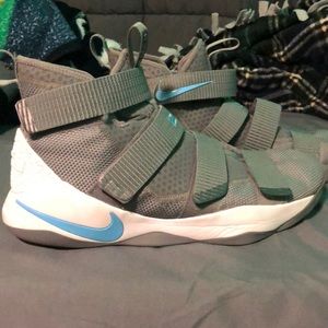 Lebron soilder 11 ID